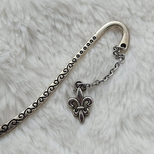 Fleur-de-lis bookmark