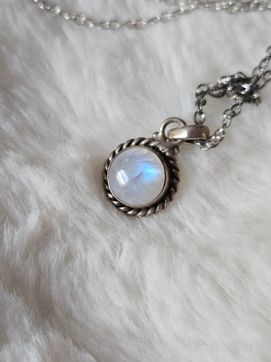 Sterling Silver Moonstone Necklace